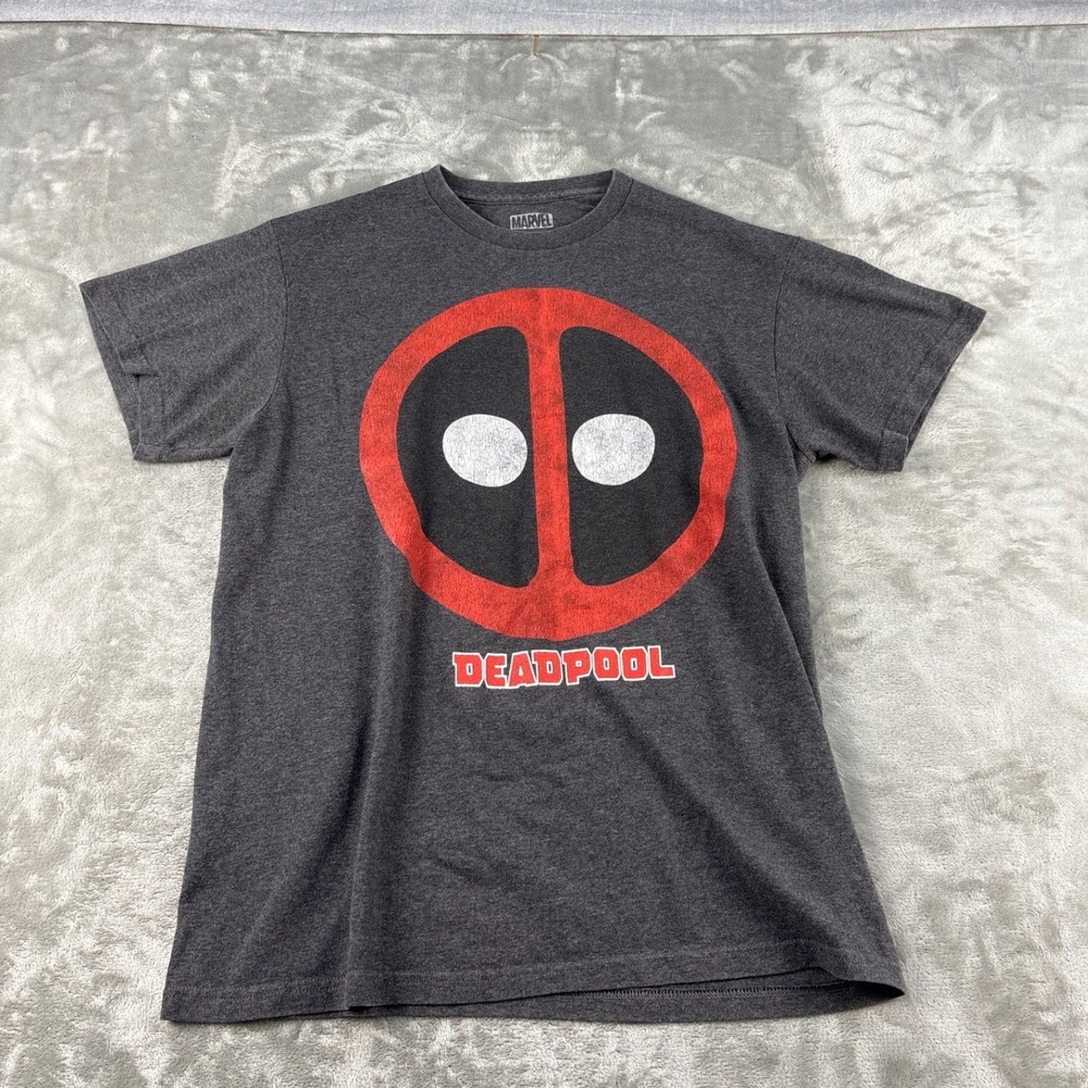 Marvel T-Shirt Mens Medium Deadpool Logo Charcoal Gray Graphic EUC